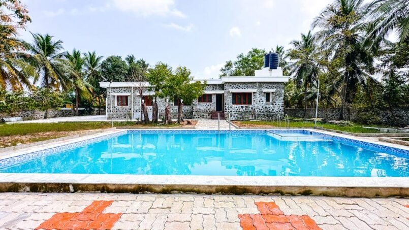 farm house in ecr big swimming pool